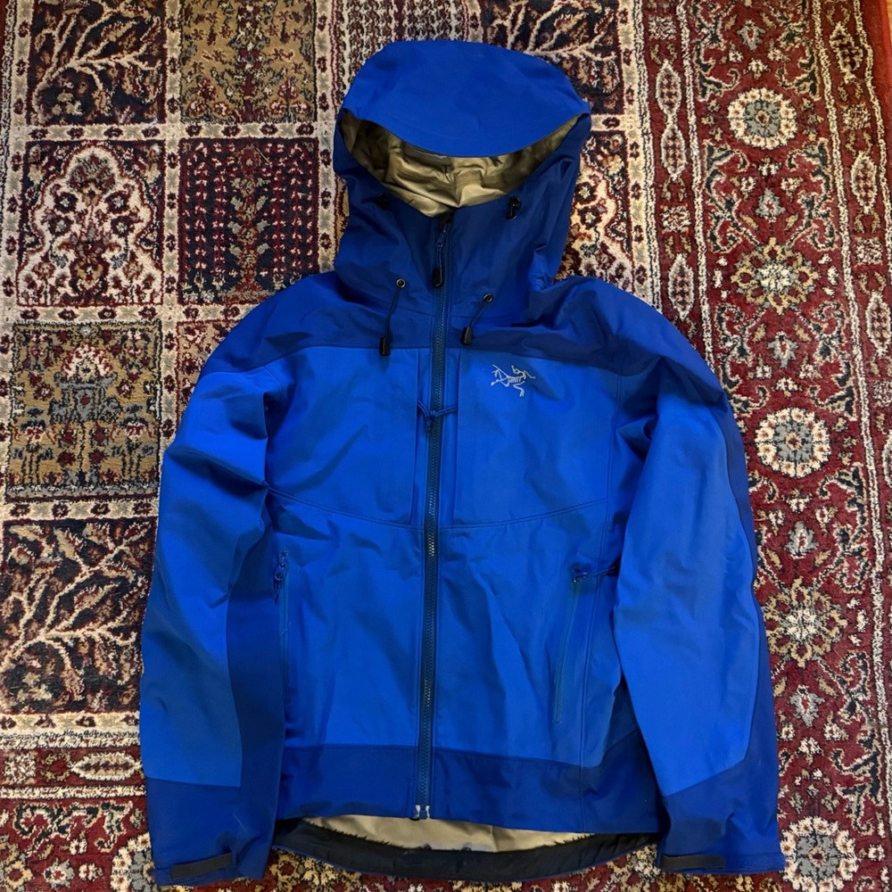 Arcteryx Vintage XCR Jacket Gore-Tex Men’s Small Blue
